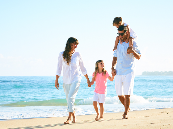 happy-family-on-the-beach-2024-09-15-10-04-48-utc 1